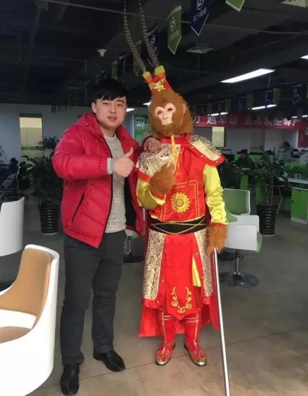 美猴王巡視花果山助力美猴云，天互數(shù)據(jù)的小伙伴亮了