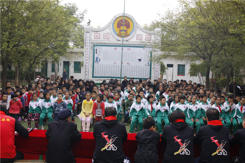 明日實驗小學(xué)的孩子們